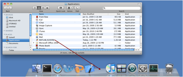  Dragging the MATLAB app from Applications to the Dock